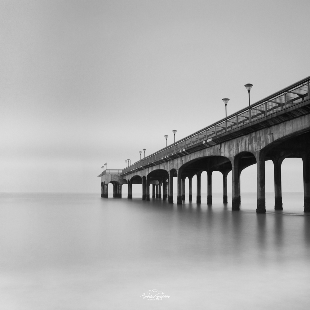 Boscombe Pier, Mono
